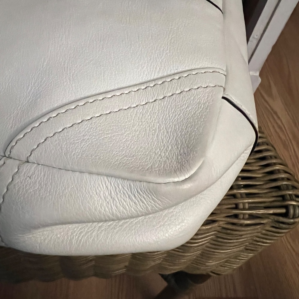Coach Hampton White leather hobo with tassel - Picture 6 of 10